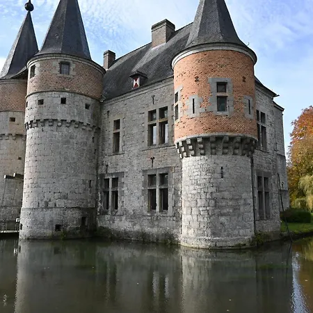 Du Chateau De - 7a Chaussee De Dinant - 5530 Gæstehus Spontin