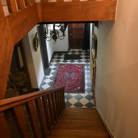 Du Chateau De - 7a Chaussee De Dinant - 5530 Gæstehus Spontin
