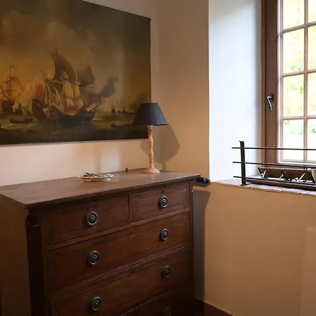 Du Chateau De Spontin - 8 Chaussee De Dinant - 5530 Spontin Guest house Mellet