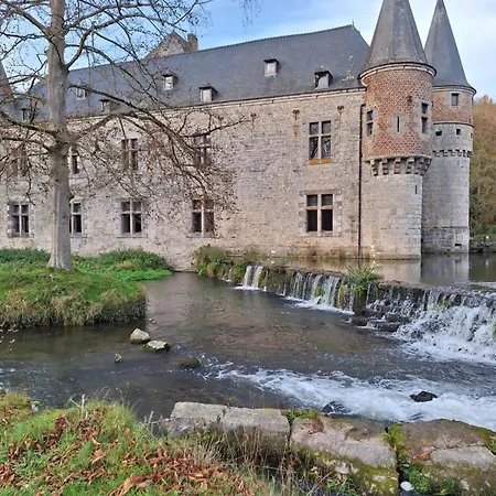 Du Chateau De Spontin - 8 Chaussee De Dinant - 5530 Spontin Guest house 3*
