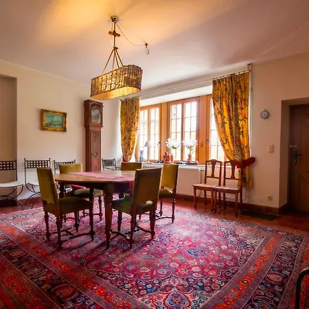 Du Chateau De - 7a Chaussee De Dinant - 5530 Gæstehus 3*