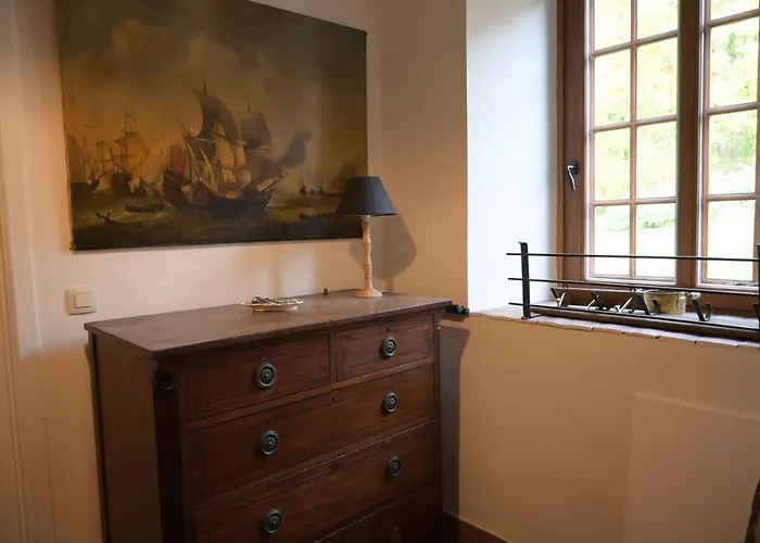 Du Chateau De Spontin - 8 Chaussee De Dinant - 5530 Spontin בית הארחה Mellet