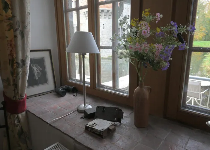 Du Chateau De Spontin - 8 Chaussee De Dinant - 5530 Spontin 3* Mellet